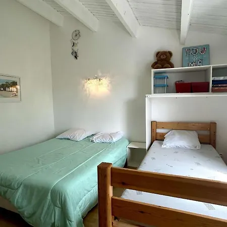 Ba000-001 Maison Cosy Avec Jardin - A 800 M Et Commerces A Pied - *